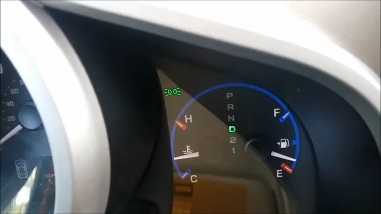 Why Is the Drive (D) Light Blinking on My Honda?[Solved]