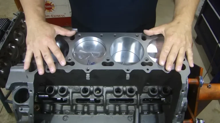 What Is the Difference Between a Valve Cover Gasket And a Head Gasket (2024)