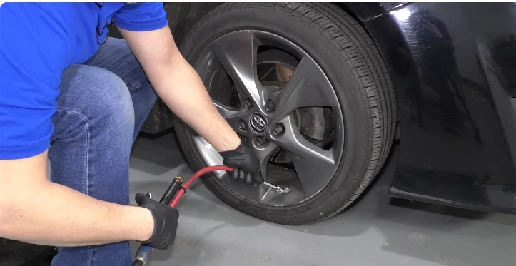 How To Inflate Tires Without a Gauge: Easy Tips to Keep Your Vehicle Rolling